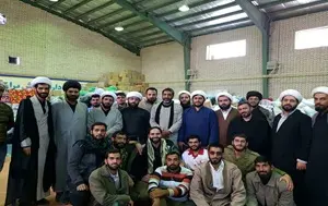 کمک رسانی طلاب به زلزله زدگان