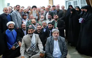 تصویر شاخص دیدار راویان دفاع مقدس با رهبر معظم انقلاب